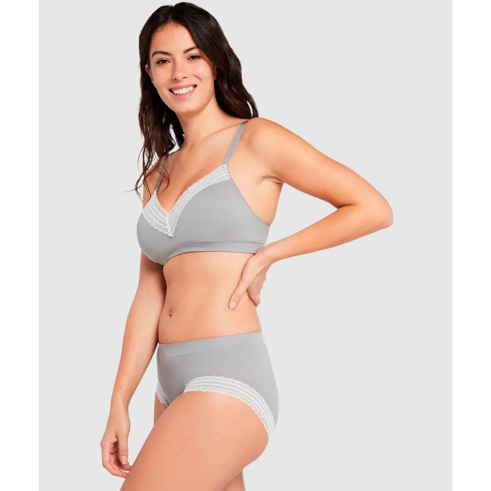 Buy Agathe Comfortable Padded Wirefree Bra with Lace