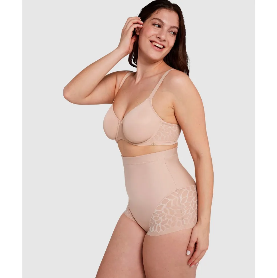 Buy Perfect Curves Wired Minimiser Bra with Lace-Blush