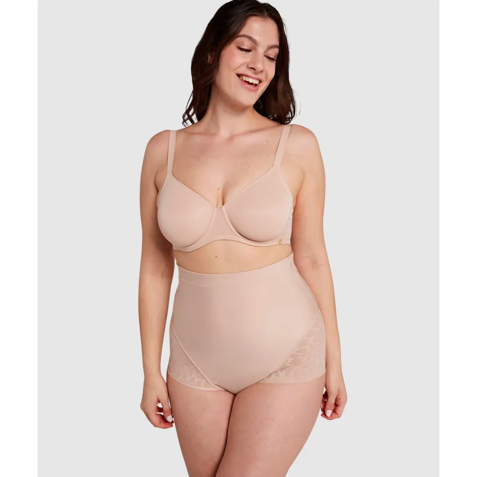 Buy Perfect Curves Wired Minimiser Bra with Lace-Blush